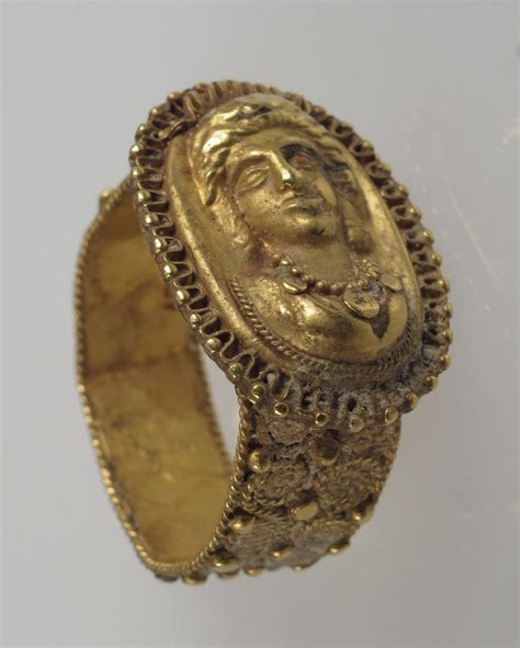 195 best Roman Jewelry images on Pinterest | Roman jewelry, Ancient ...