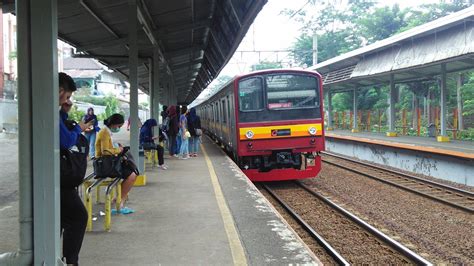 Debut Krl Seri Eks Jalur Nambu Rangkaian F F