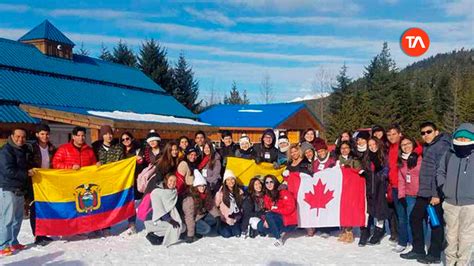 Ecuatorianos Cuentan Con Una Gu A Para Estudiar Y Vivir En Canad