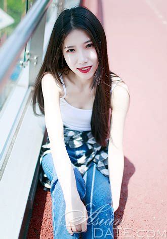 China Member Mengmeng From Shanghai Yo Hair Color Black