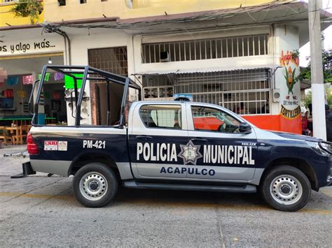 Un elemento de la policía preventiva fue acribillado a balazos en una