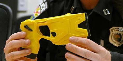 Officers Guide To Tasers Tactical Experts TacticalGear