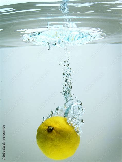 splash, lemon Stock Photo | Adobe Stock