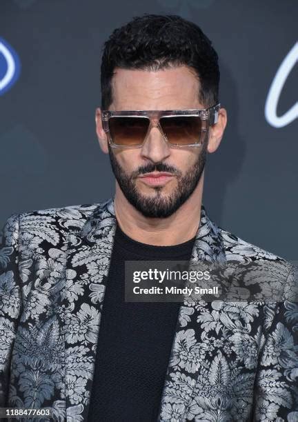 Jon B Photos Photos And Premium High Res Pictures Getty Images