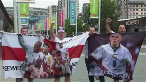 Euro 2020 video - Fans arrive at Wembley to watch England vs Germany - Football video - TNT Sports