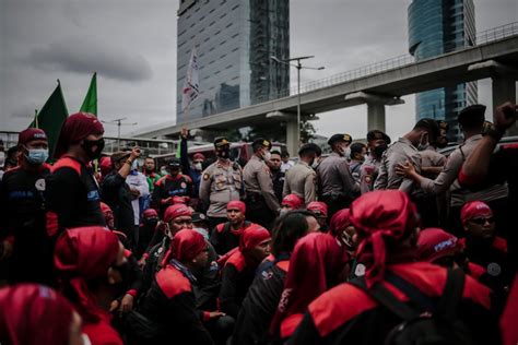 Ump Hanya Naik Tipis Juta Buruh Bakal Unjuk Rasa Dan Mogok Kerja