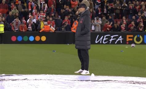 On Twitter Rt Madridxtra Klopp Watching Real Madrid Warm Up