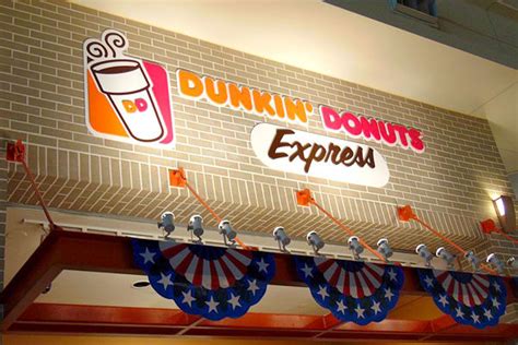 35 Dunkin Donuts The 50 Most Iconic Brand Logos Of All Time Complex