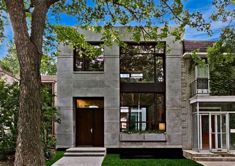 Ecological House In Montreal With Contemporary Exposed Beams