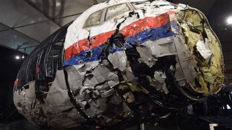 Gambar Gambar Terakhir Korban MH17 Boleh Dilihat Keluarga BBC News