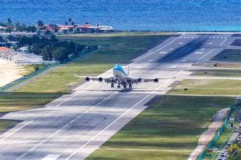 Aeródromo Klm Asia Boeing 747400 Sint Maarten Aeropuerto Del Caribe