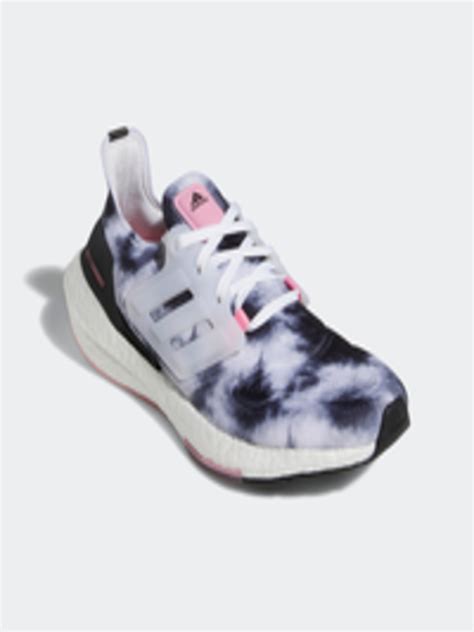 Buy ADIDAS Women ULTRABOOST 22 Running Shoes - Sports Shoes for Women 21131540 | Myntra