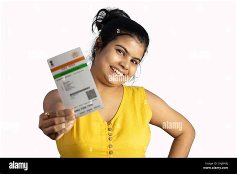 Details 200 Aadhaar Card Background Abzlocal Mx