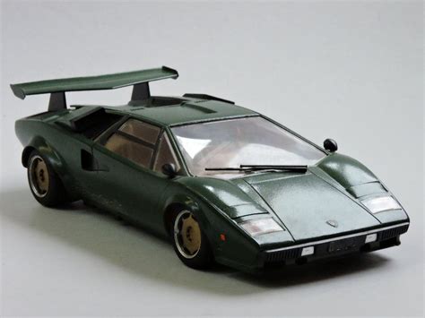 Lamborghini Countach Lp500s Lambo Plastic Model Car Kit 124