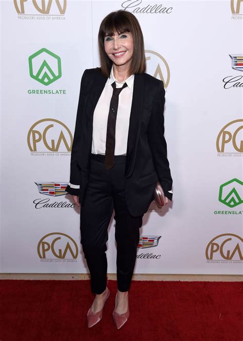 Mary Steenburgen Outfits & Style Photos • CelebMafia