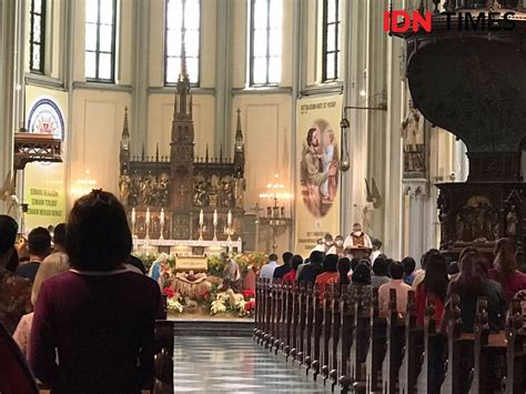 Katedral Gelar Misa Natal Hybrid Prokes Dijamin Ketat