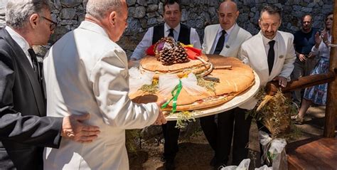 Messina Si Sposa Il Nipote Di Don Minico E Festeggia Con La Mitica