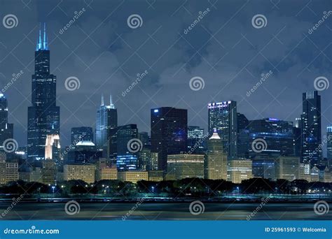 Chicago Illinois Skyline stock image. Image of lights - 25961593