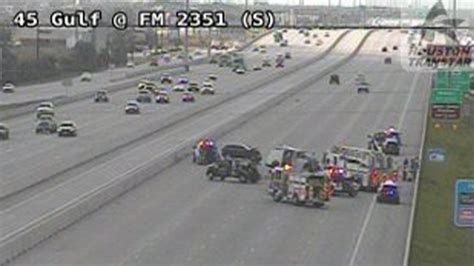 Houston Traffic Gulf Freeway Southbound Lanes At Fm 2351 Shut Down