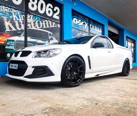 Hsv Commodore Vf Maloo White With Vertini Rf Aftermarket Wheels