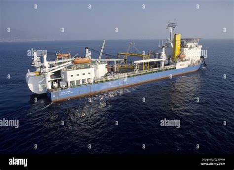 Cable Laying Ship Hi Res Stock Photography And Images Alamy