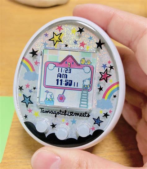 Tamagotchi Electronic, Battery & Wind-Up Magic White Tamagotchi On