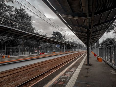 Stasiun Pasar Minggu Baru Kereta Listrik