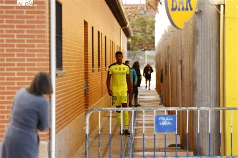 Mati Del Ceuta Revienta Una Puerta De Los Vestuarios Del Reina Sof A