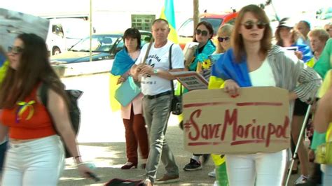 Dezenas De Ucranianos Manifestam Se Em Lisboa Contra O Que Dizem Ser O