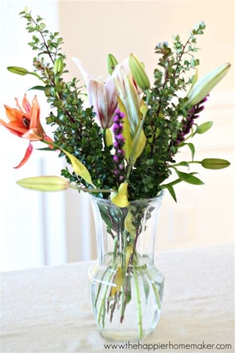 How To Arrange Grocery Store Flowers Flower Arrangements Diy Flower