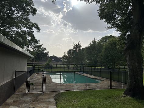 Pool Fence Maricopa County, AZ | Pool Safety Fence Installation