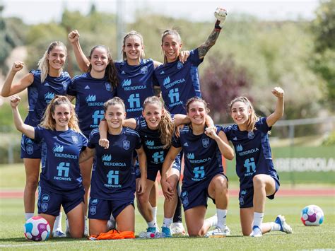 Acuerdo histórico: la selección femenina de España tendrá el mismo