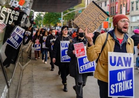 Uaw Members Approve Labor Deals At Ford And Stellantis Employment