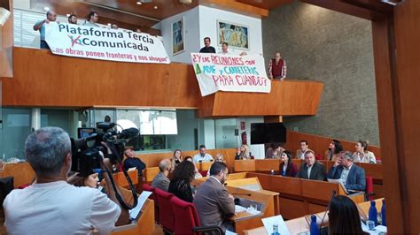 Continúan las protestas de los vecinos de Tercia por las obras del AVE