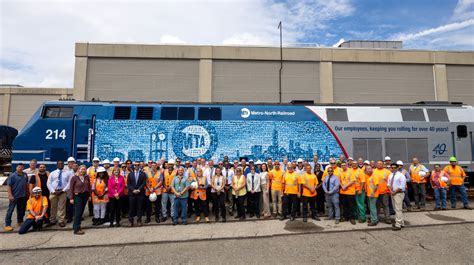 Metro-North Railroad Unveils Fifth Heritage Series Wrapped Locomotive ...