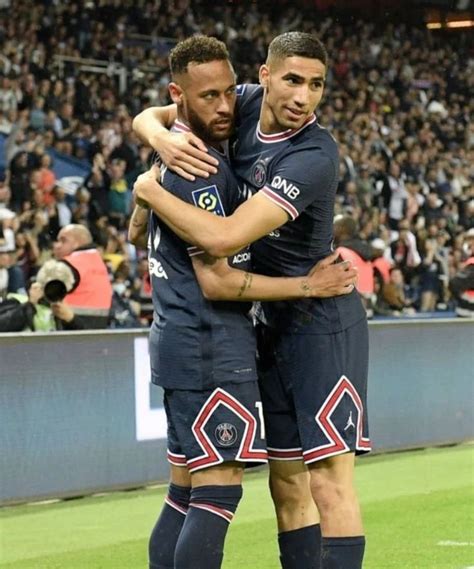 Neymar Jr And Achraf Hakimi Psg Troyes 852022