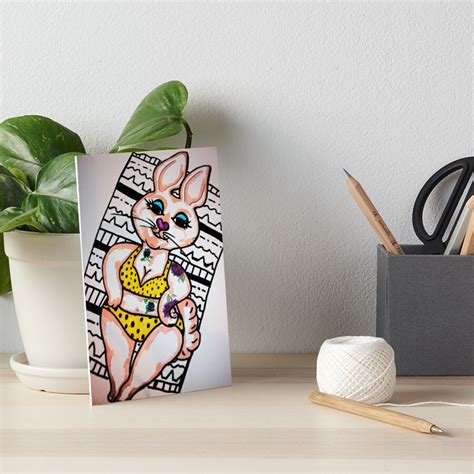 Lámina rígida Beach Bunny Babe itsy bitsy pequeñito weeny bikini conejito cuerpo conejo en el