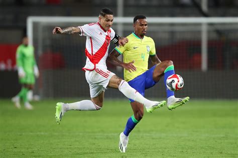 Gol De Brasil Fue Un Trago Amargo Para Per Dice Paolo Guerrero Por