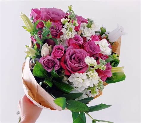 9 Best Cheap Flower Delivery Services (2023) - Petal Republic