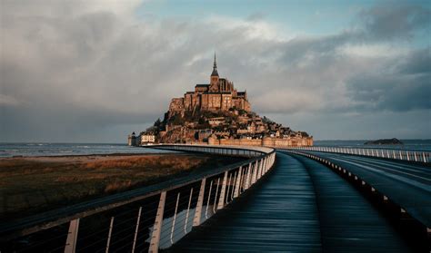 Welcome to the Gates of Mont Saint-Michel - The gates of Mont Saint-Michel