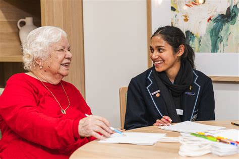 High School Students Learn The Value Of Volunteering In Aged Care