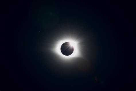 What to expect from the April 8 solar eclipse | Fort Saskatchewan Record