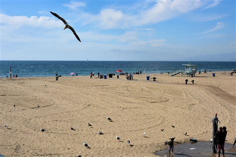 Santa Monica State Beach in Santa Monica, California - Encircle Photos