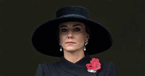 London Kate Middleton Wears Three Poppies Beside Camilla At The