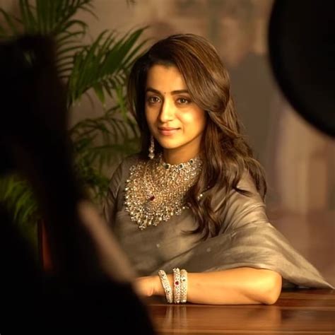 Seductive Latest Hot Photos Of Trisha In Transparent Sar