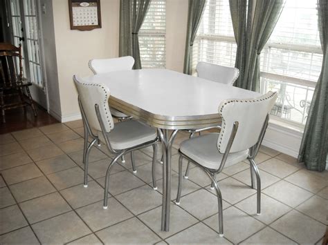 Retro kitchen dining table | Hawk Haven