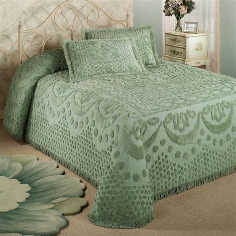 Kingston Solid Color Lightweight Chenille Bedspreads