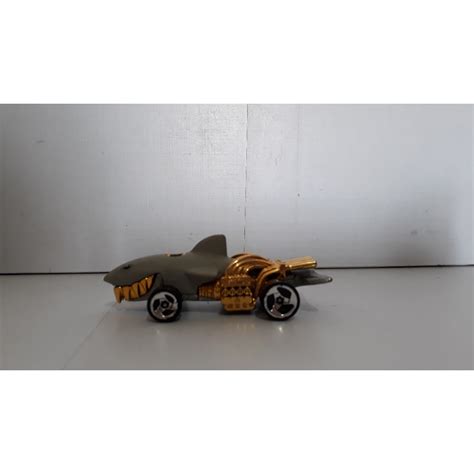 Carrinho Hot Wheels Street Beasts Sharkruiser Ca Shopee Brasil