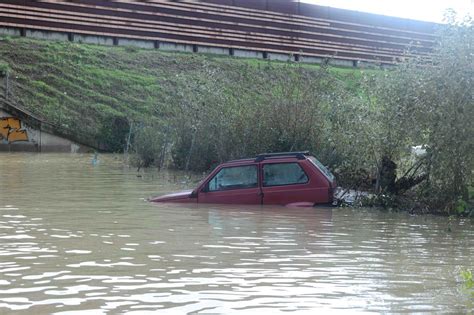 Maltempo Toscana Trovato L Ultimo Disperso Le Vittime Lapresse