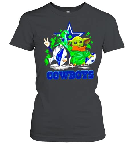 gnome  baby yoda dallas cowboys shirt